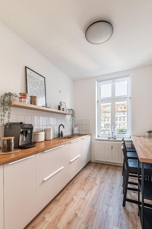 Exklusives Innenstadt Apartment - Parken - Smart-Tv - Kaffeevollautomat ヴェルニゲローデ エクステリア 写真